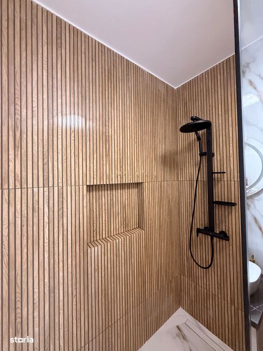 Apartament nou cu parcare 2 camere strada Eroilor