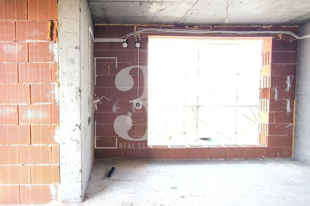 Продава се Двустаен апартамент в София, Люлин 5 - 79 кв.м за 1235 €/кв.м - Снимка #2