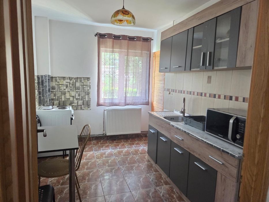 Inchiere apartament 2 camere, zona Republicii, Piata Mihai Viteazul