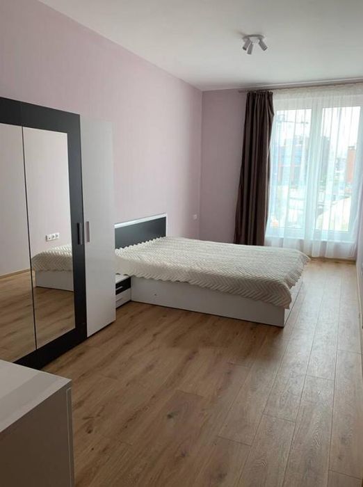 Двустаен апартамент в ж.к. Хладилника