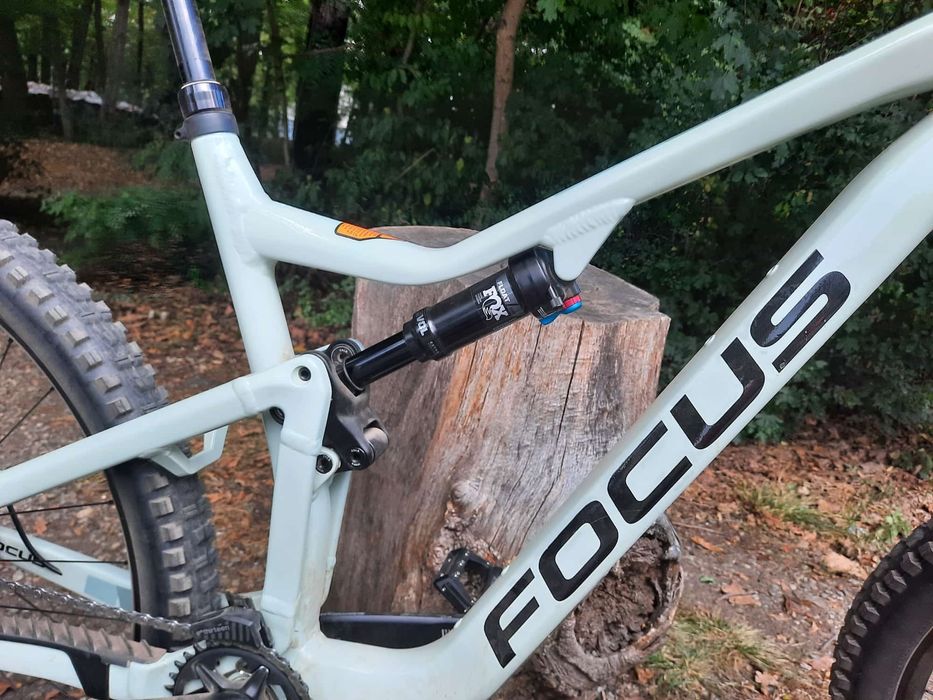 Bicicleta FOCUS JAM 6.9