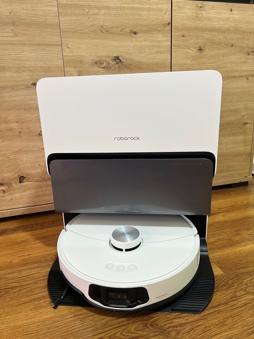 Прахосмукачка робот Roborock S8 MaxV Ultra ЧИСТО НОВА