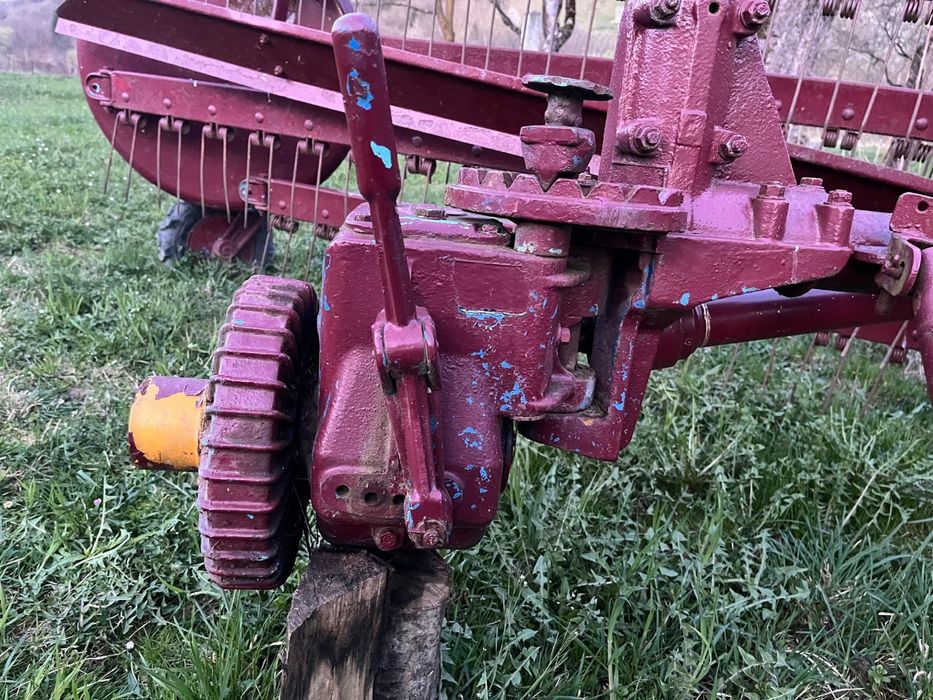 Greblă Rotativă Tip Păianjen TIGRE (3m) – Stare Foarte Bună / Schimb