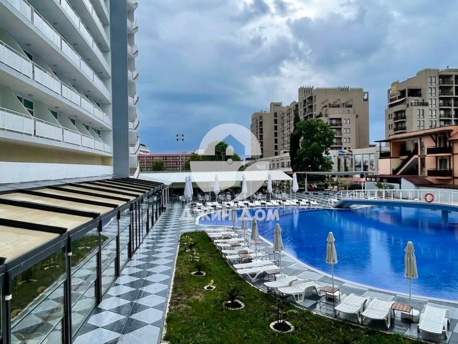 Продава се Двустаен апартамент в Свети Влас - 103 кв.м за 933 €/кв.м - Снимка #11