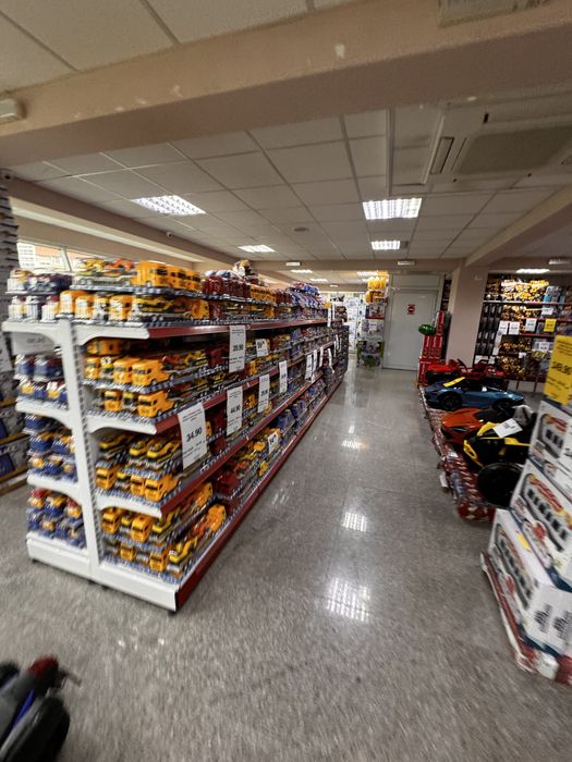Spatiu comercial premium, 200–700 mp, parcare inclusa, ideal clinica, bancă sau showroom | vad comercial | Slatina