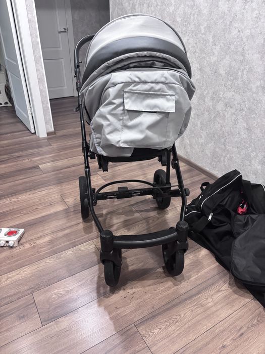 Продам коляску 2в1 Pituso Konfort