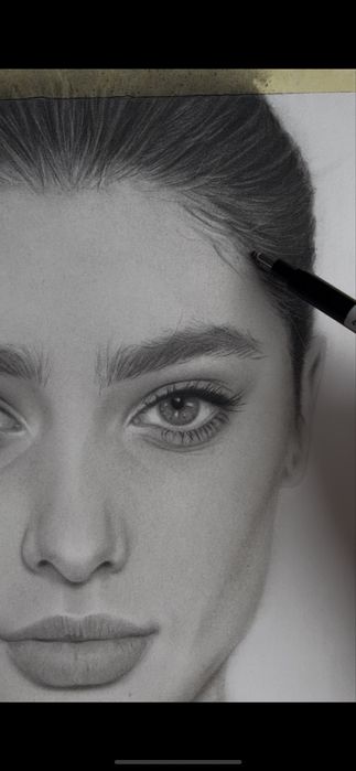 Portret la comandă – desenate manual în cărbune