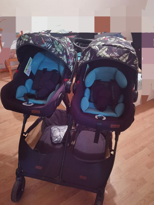 Количка за близнаци