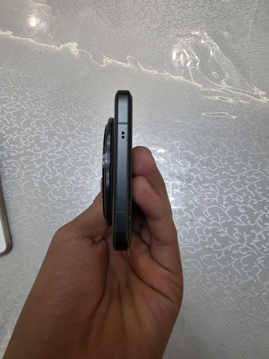 Vivo X 200 pro,продам срочно
