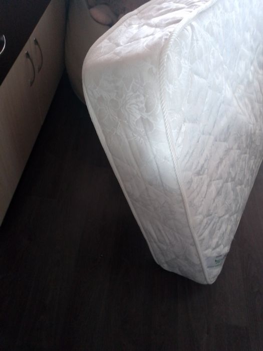 Продам диван и матрац