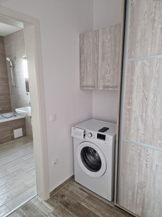 Inchiriez apartament Avantgarden 4