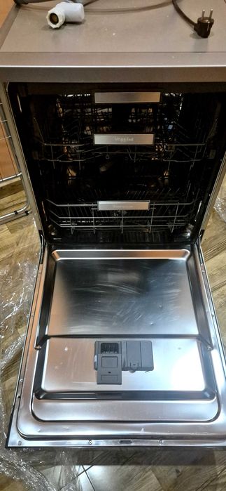 Съдомиялна Whirlpool