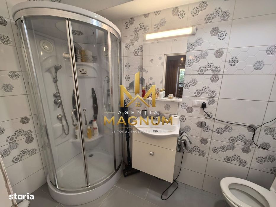 COMISION 0% Apartament cu 3 camere, intrare privată + loc de parcare
