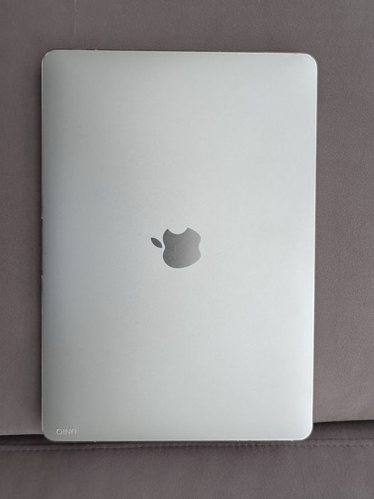 MacBook Air 13 (13,3, 8 GB 256, GB SSD)