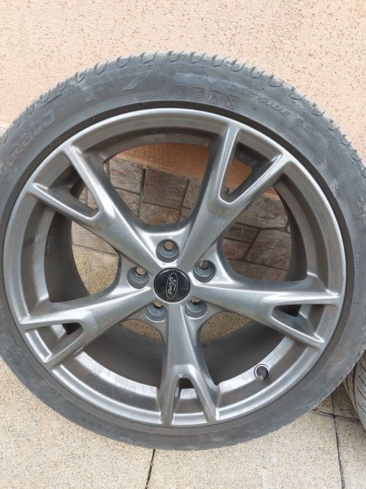 Anvelope de vară Pirelli P7 Cinturato 235/40 R18 95W + jante