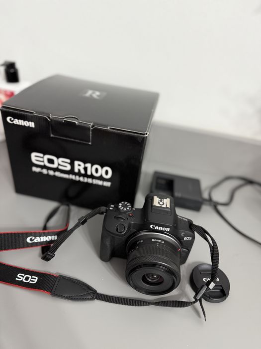 Canon EOS R100 + obiectiv 18-45mm | ca nou | ideal vlog/foto
