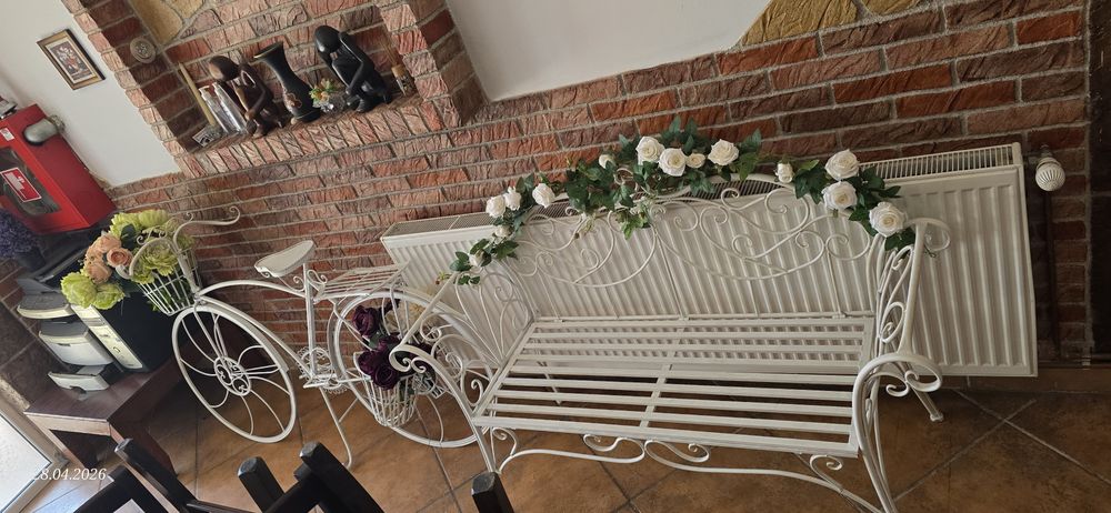 Mese si scaune de vanzare