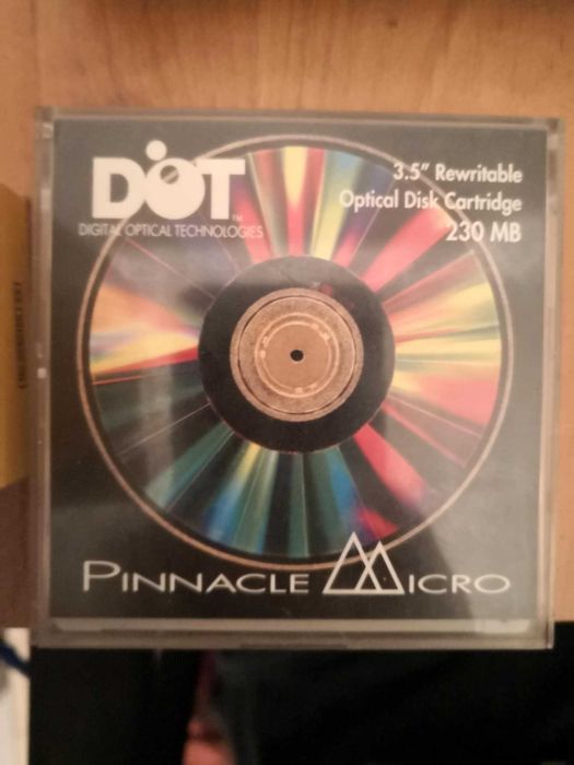 Магнито-оптични 230 mb дискети