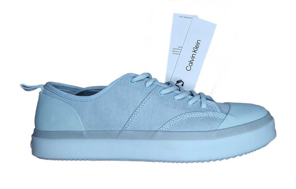 Calvin Klein кецове, чисто нови, номер EU 42
