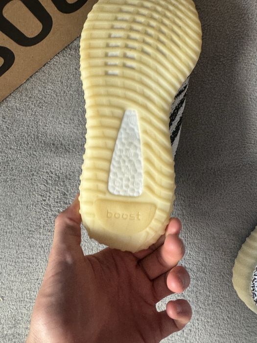 Adidas yeezy boost zebra
