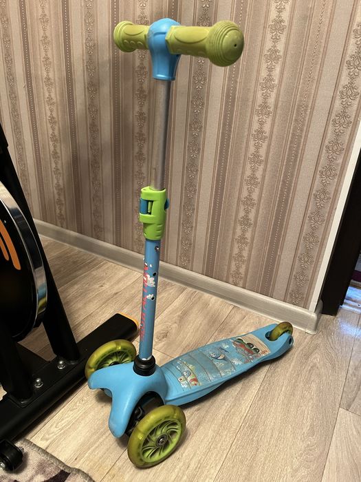 Продам самокат детский!