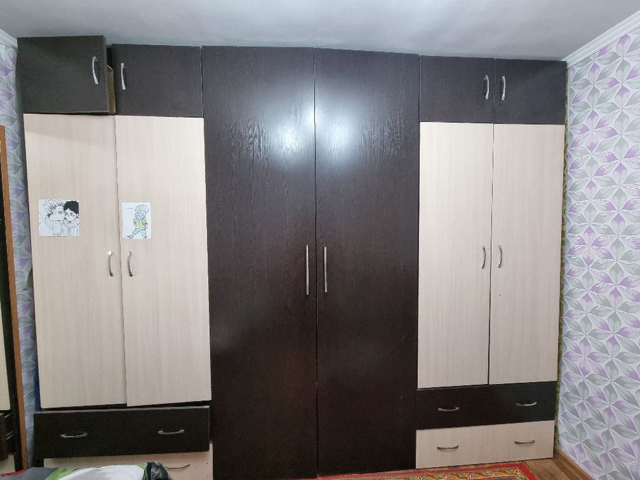 Продам шкаф спальни