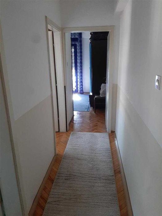 Дава се под наем Тристаен апартамент в Пловдив, Западен - 92 кв.м за 336.6 € - Снимка #9