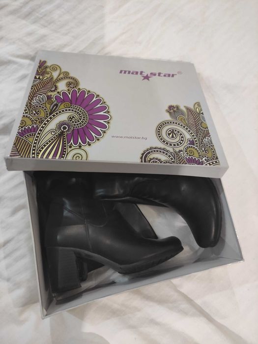 Продавам чисто нови ботуши от естествена кожа номер 37, цена 40 лева