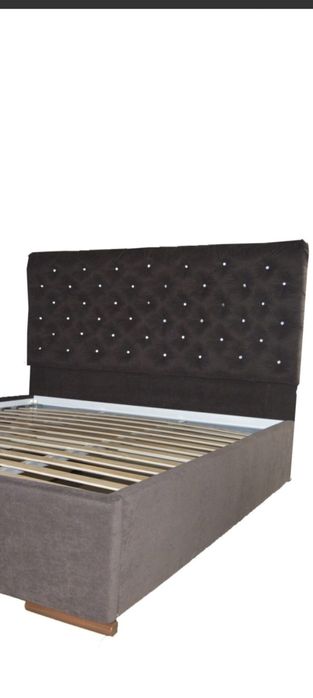 Tapitez scaune banci capete pat sau tot patul