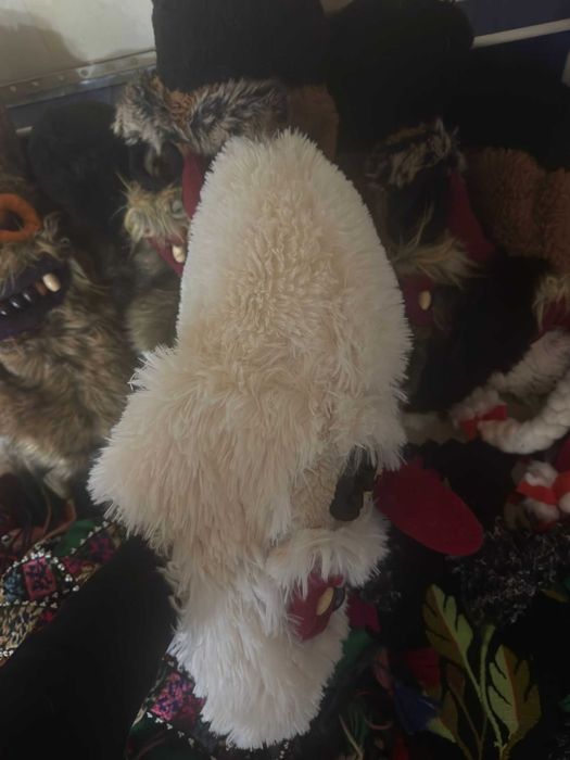 Măști tradiționale românești – lucrate manual