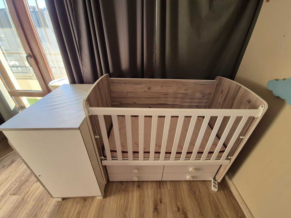 Бебешка кошара 120/60 + матрак Magniflex Pierre Cardin + детски скрин