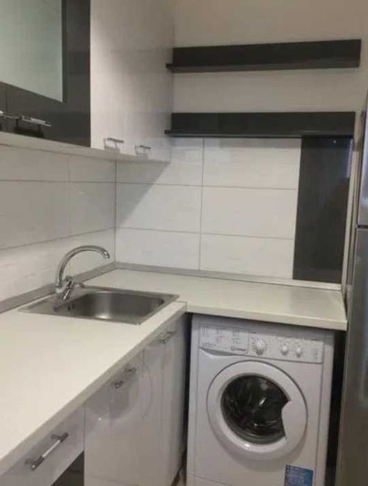 Дава се под наем Едностаен апартамент в Пловдив, Младежки Хълм - 48 кв.м за 178.5 € - Снимка #1