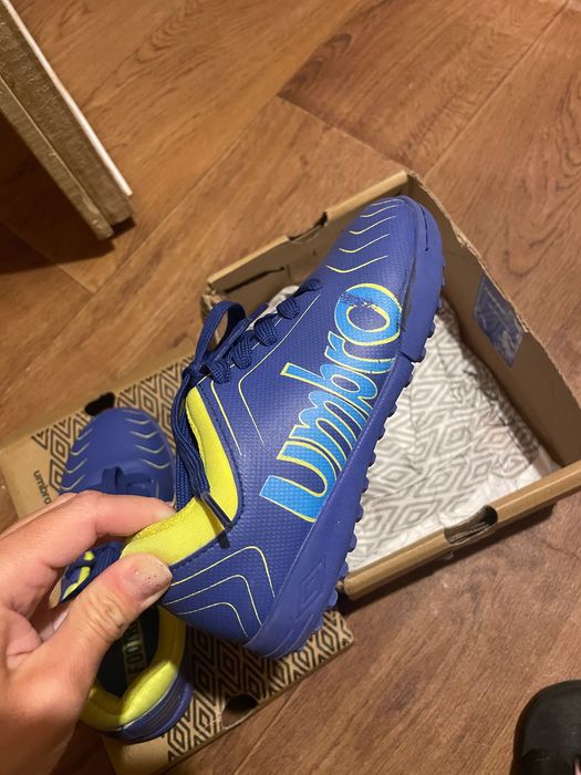 Футболни стоножки Umbro