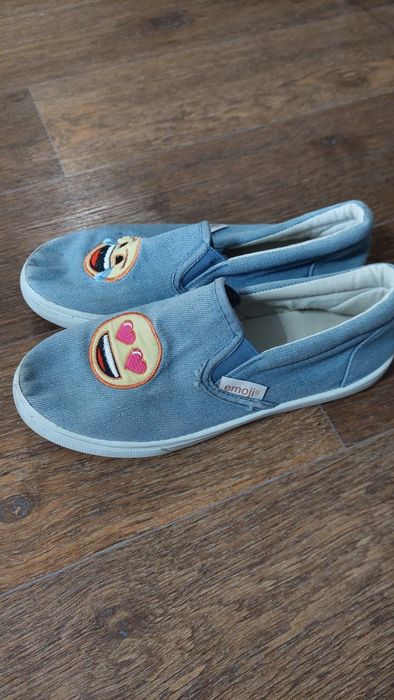 Продам джинсовые кеды 39р