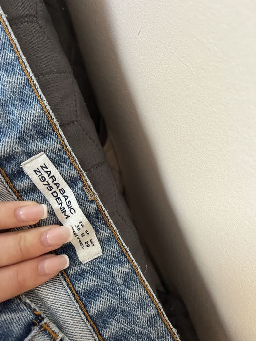 Дамски дънки с камъчета Zara