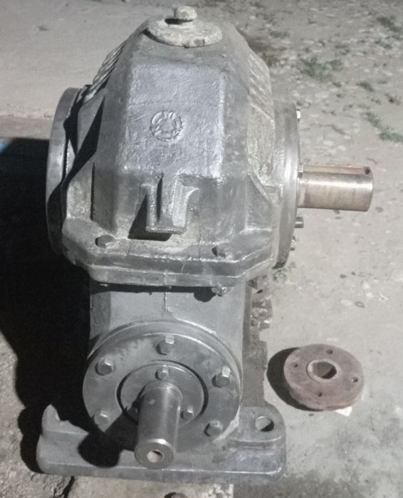 250ga 40 chirivashini  reduktor sotiladi