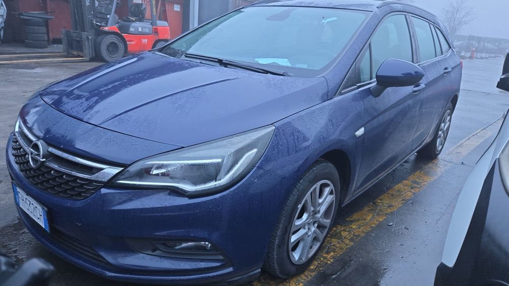 Faruri led Opel Astra K an 2018
