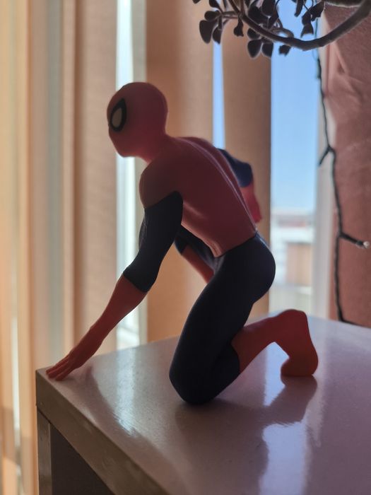 Spiderman фигурка
