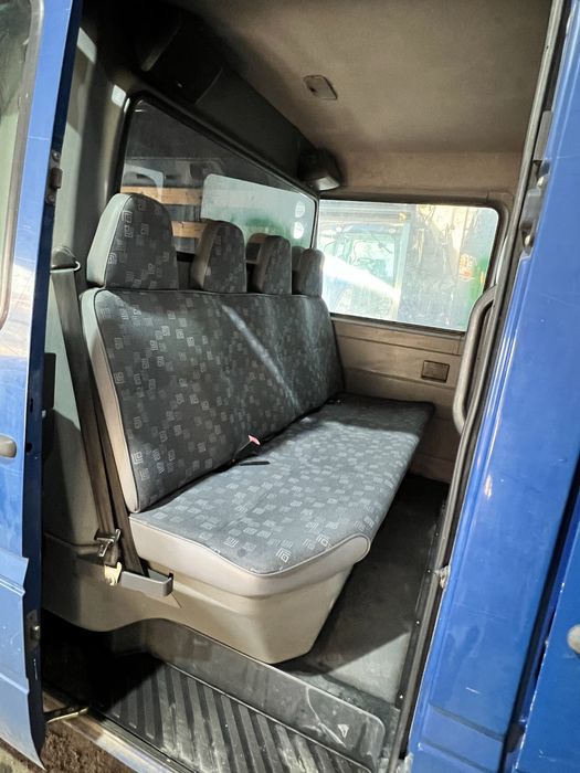 Преграда и седалки в комплект за Mercedes Sprinter