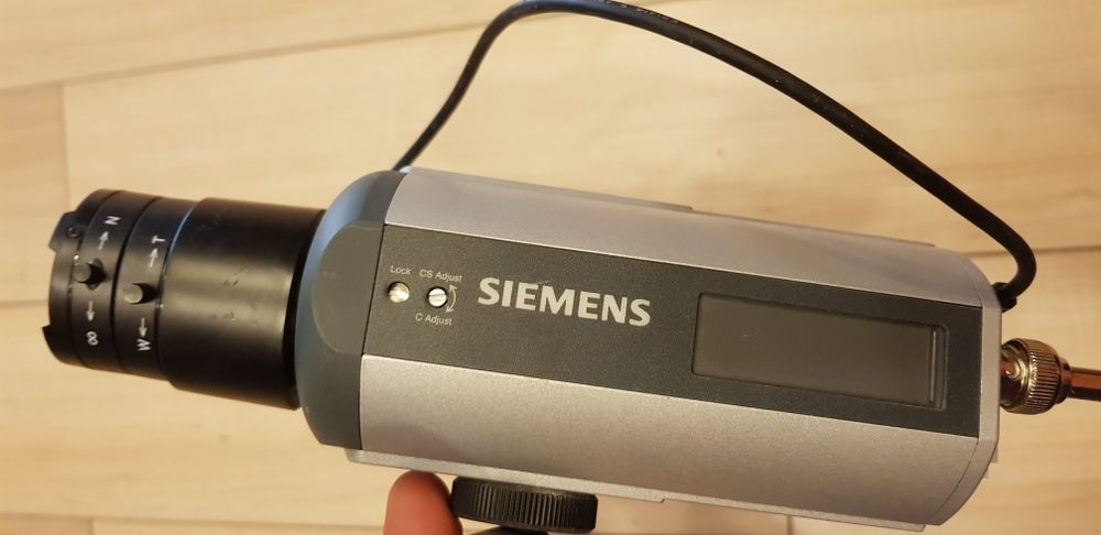 Camere supraveghere profesionale Siemens cu focalizare automată