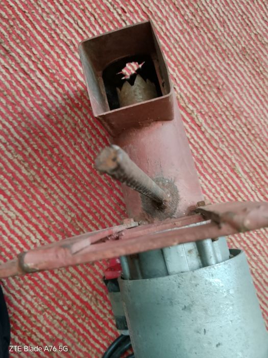 Електрическа роначка за царевица