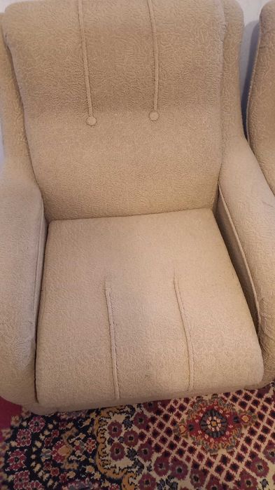 Продавам холно обзавеждане/ холна гарнитура