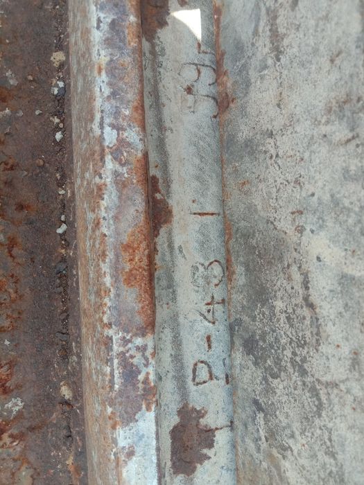 Продается Рельсы 1-Метр 300.000 сум