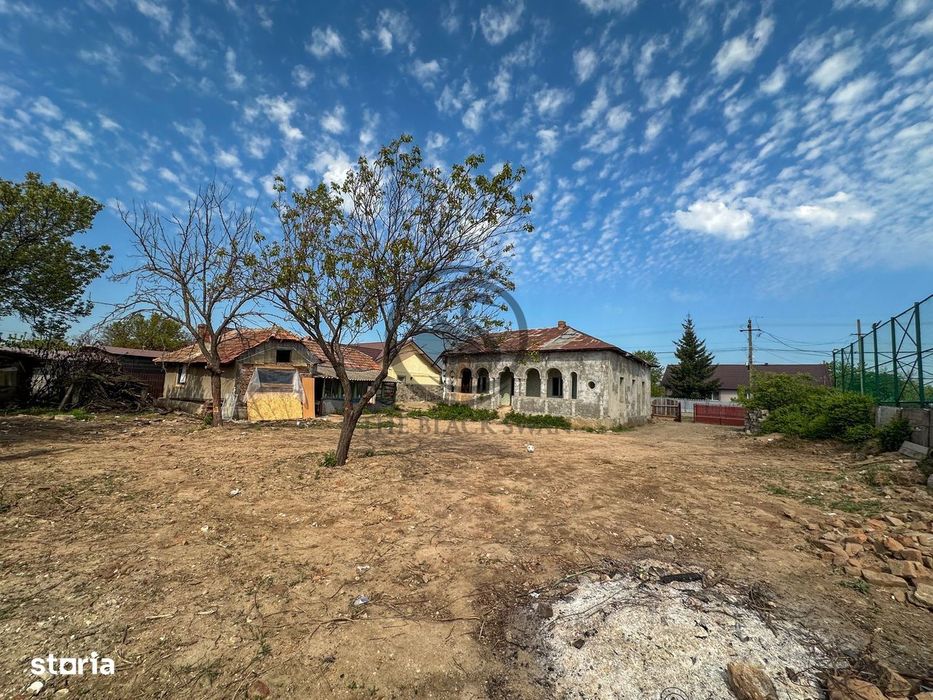 Casa renovabila / demolabila și teren de vanzare | Cioranii de Sus