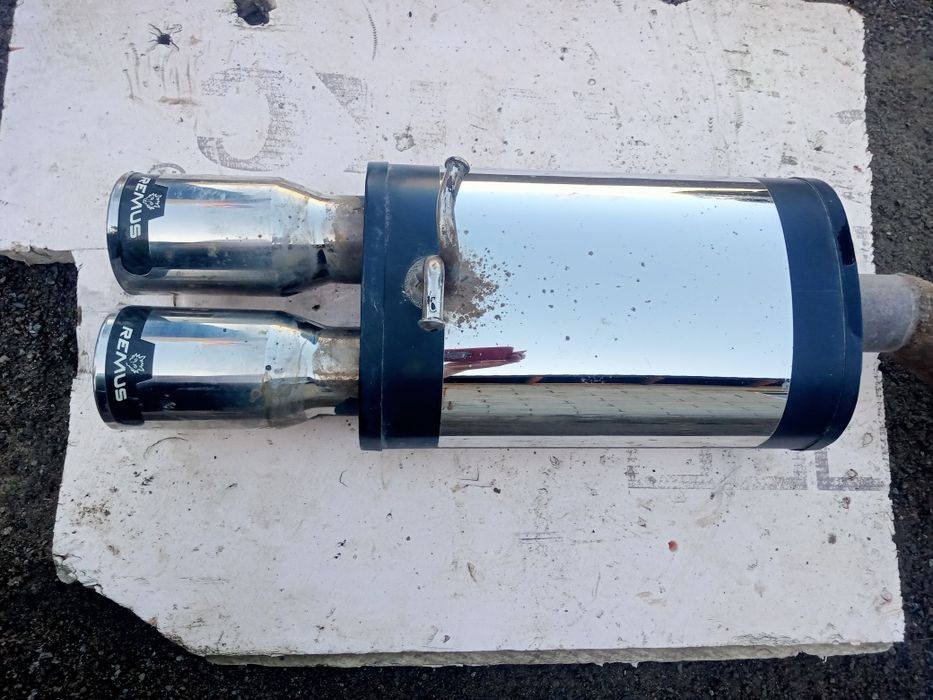 Глушитель на авто