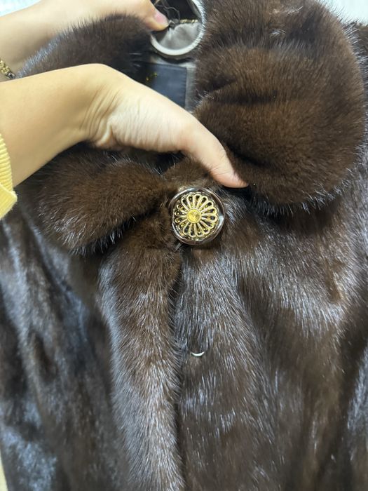 Продается шуба б/у 56 размер