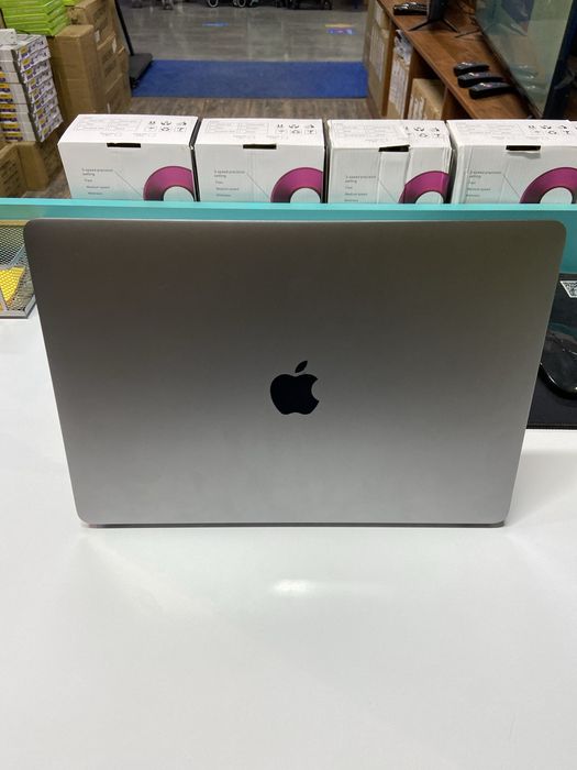 Apple MacBook Pro A1706