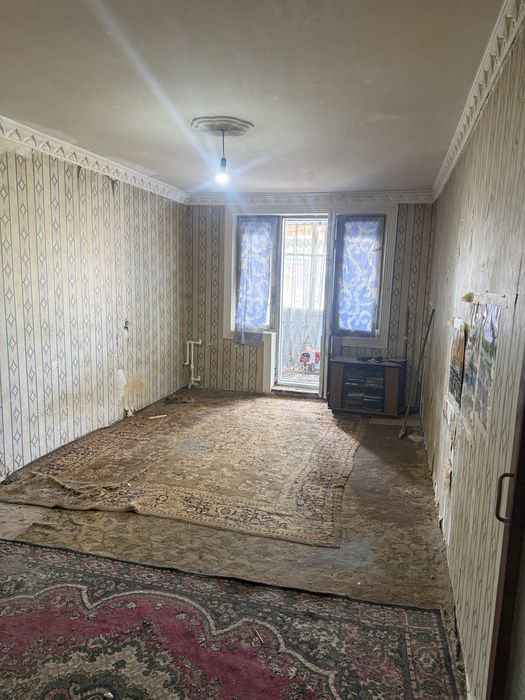 срочно и дешево! продается 2хкомнатная кв в общежитие