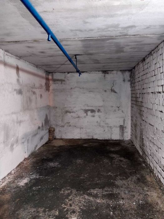 Продаётся удобный и сухой гараж в отличном месте