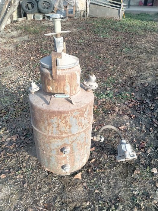Газосваорочный аппарат,бачок.